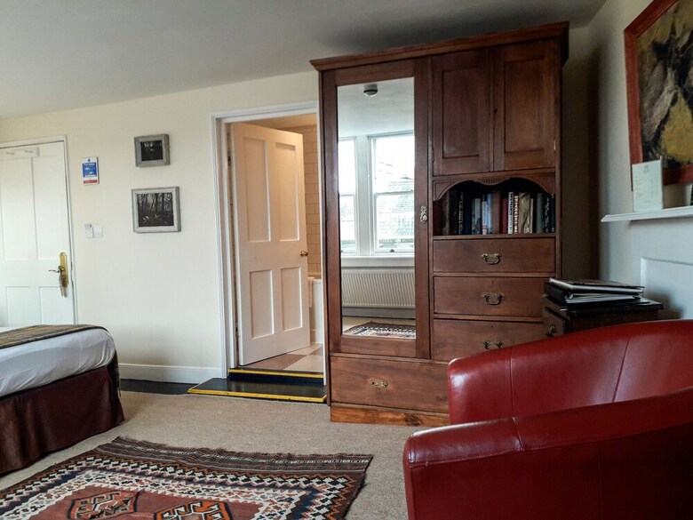 Bed & Breakfast Henrietta House
