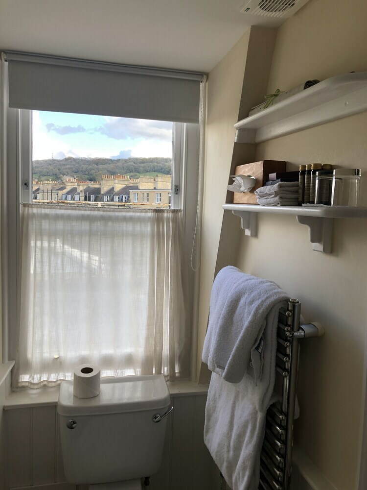 Bed & Breakfast Henrietta House