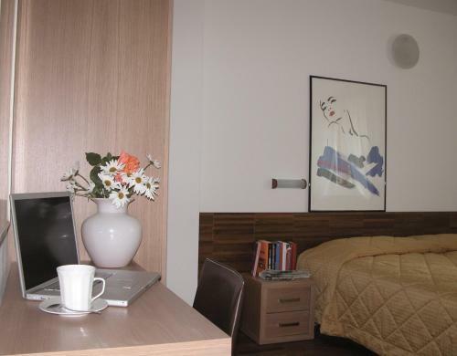 Residence Hotel Candriai Alla Posta