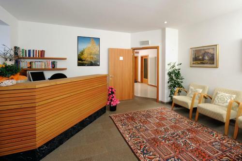 Residence Hotel Candriai Alla Posta