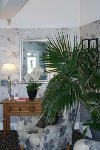 Brincliffe Hotel