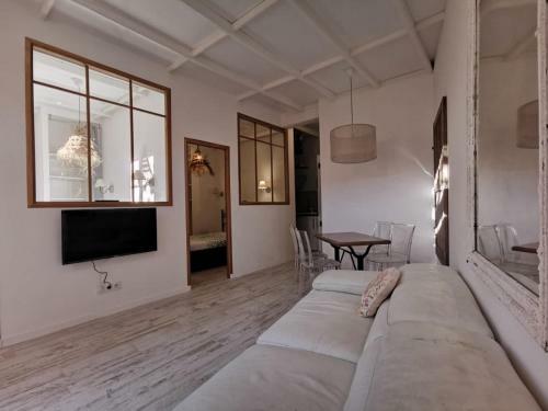 Bed & Breakfast Jardin Vieux Port Panier