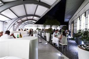 57 Reshotel