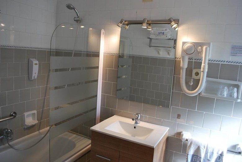 Hotel Adser�