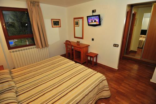 Hotel Petit Lacreu