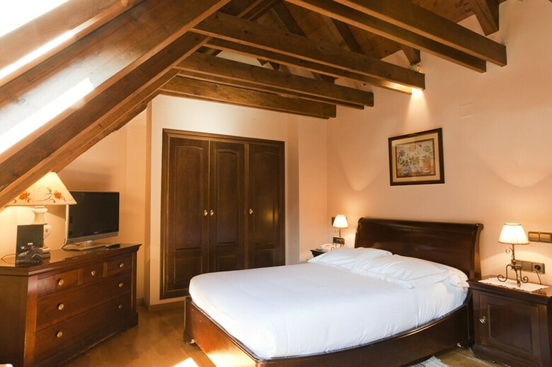 Hotel De Tred�s