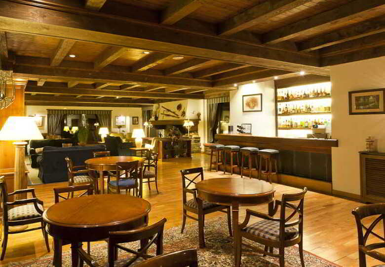 Hotel De Tred�s