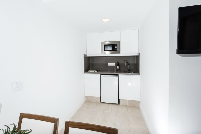 Menorcamar Apartamentos - S�lo Adultos