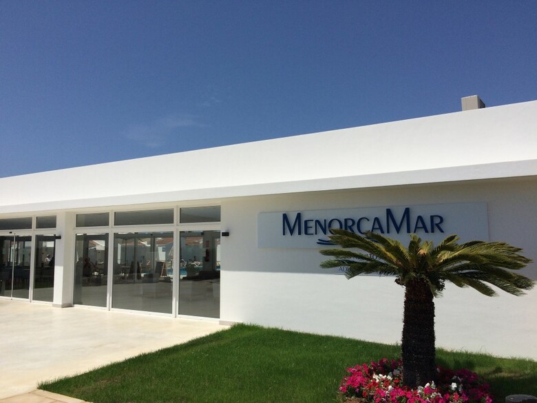 Menorcamar Apartamentos - S�lo Adultos