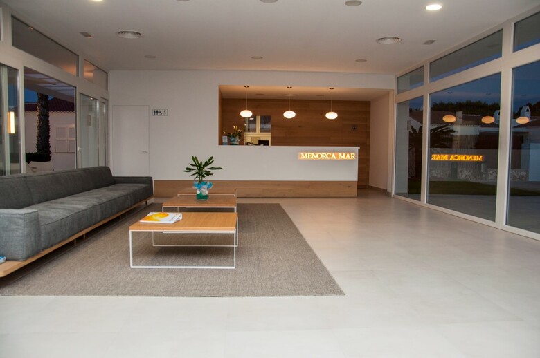 Menorcamar Apartamentos - S�lo Adultos