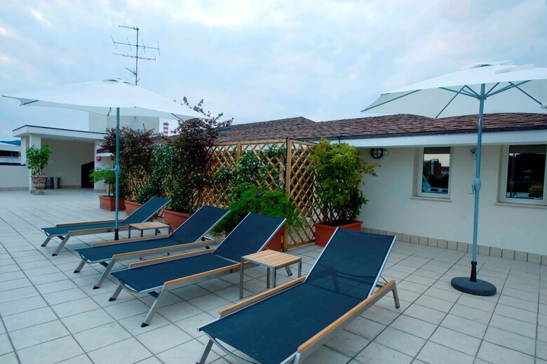 Hotel Regal Residence