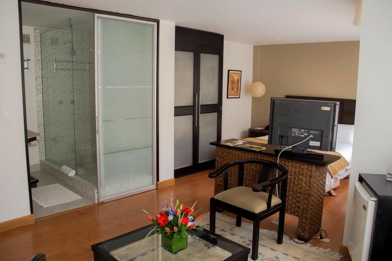 Hotel Retiro 84