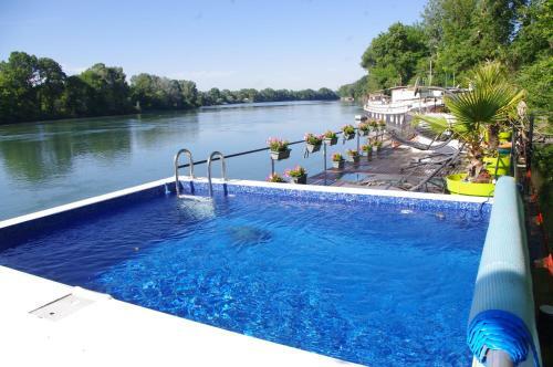 Bed & Breakfast P�niche Le Hasard