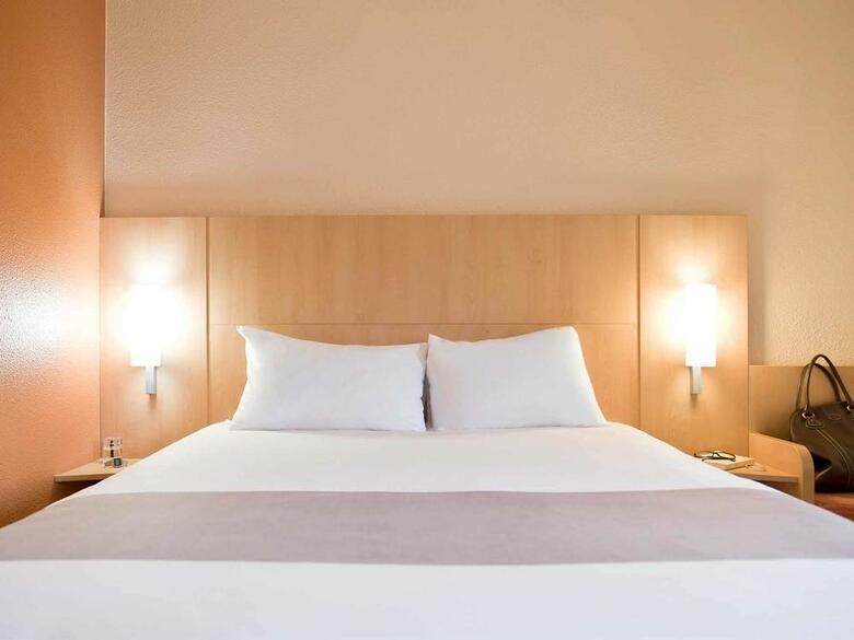 Hotel Ibis Bordeaux Centre - Gare Saint-jean