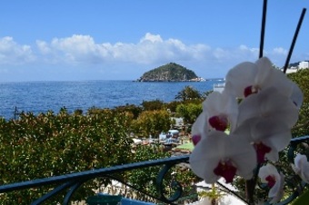 Maronti Hotel