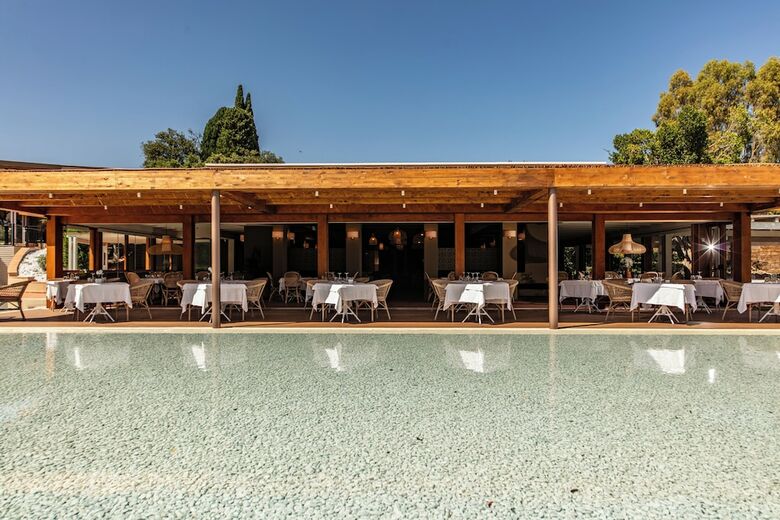 Hotel Is Molas Resort