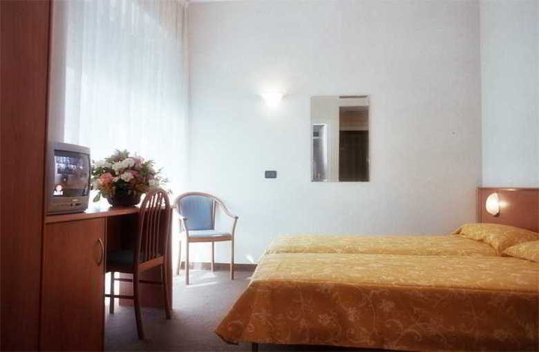 Hotel Engadina