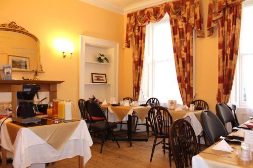 Hostal Valentine City Centre Guest House