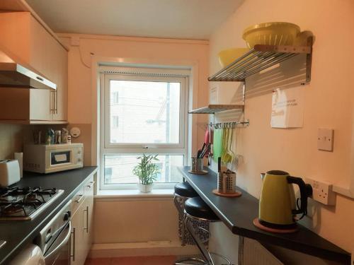 Edinburgh City Centre Aishia/sakina Apartment