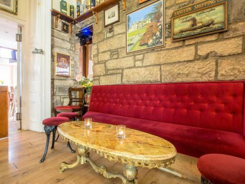 Cumberland Hotel