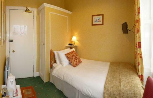 Hostal Crioch Guest House