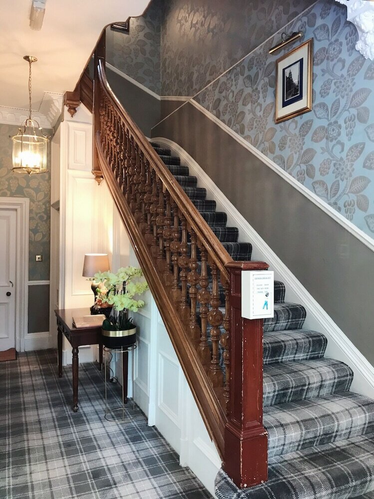 Hostal Alexander Guest House