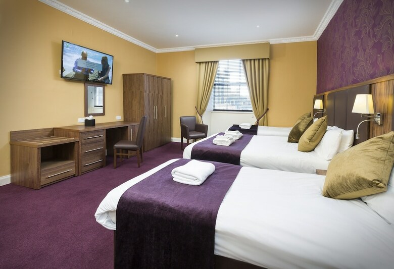 Ballantrae Hotel