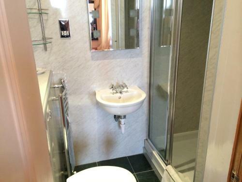 Hostal Bellevue Guest House