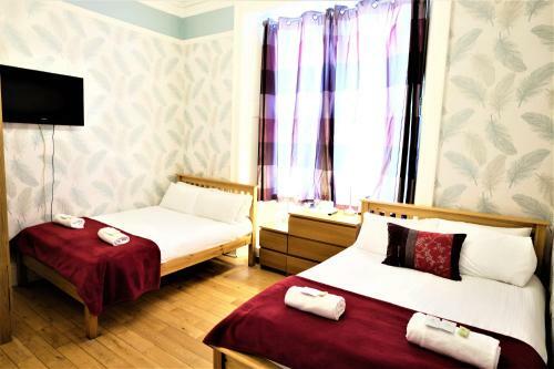 Hostal Balmore Guest House