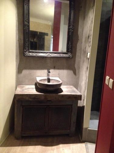 Vintage Apartment