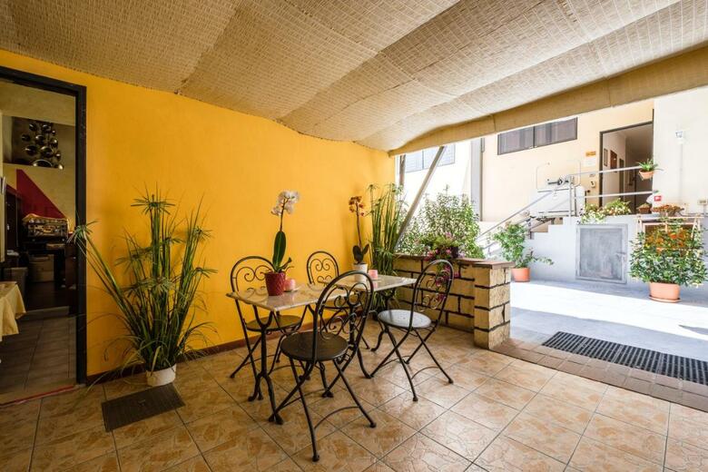 Albergue Youth Firenze 2000