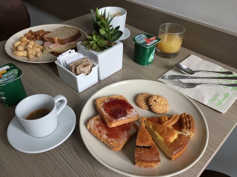 Esco Hotel