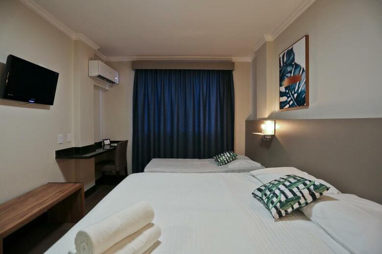 Sandri City Hotel