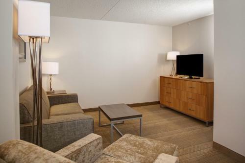 Magnuson Hotel Cool Springs