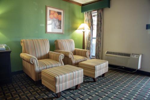 Motel Victorian Inn & Suites