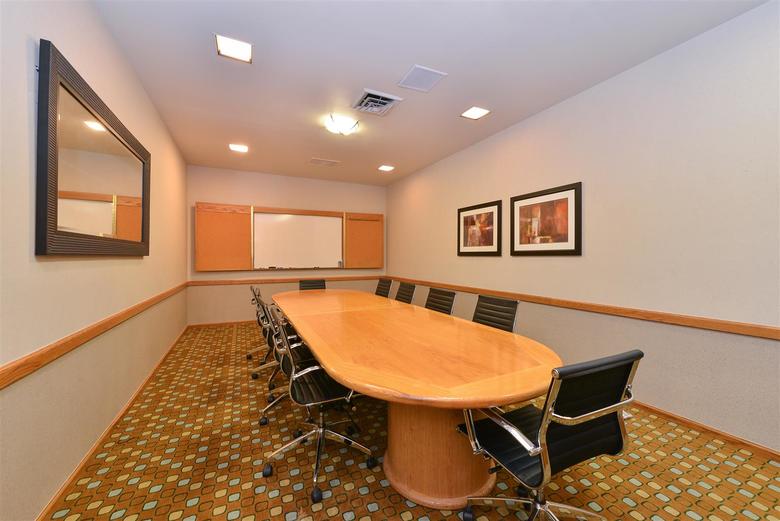 Best Western Plus Plaza Hotel
