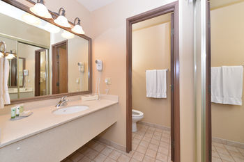 Best Western Plus Plaza Hotel