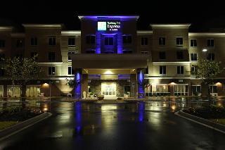Holiday Inn Express Hotel & Suites Goldsboro - Base Area
