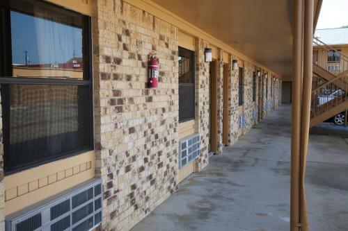 Motel Coach Light Inn