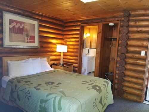 Seven Dwarfs Cabin - On The Brook Cabins