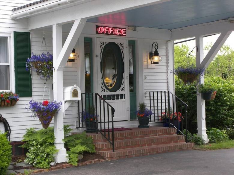 Posada Cedar Crest Inn