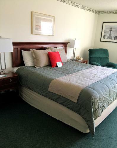 Camden Riverhouse Hotel And Inn