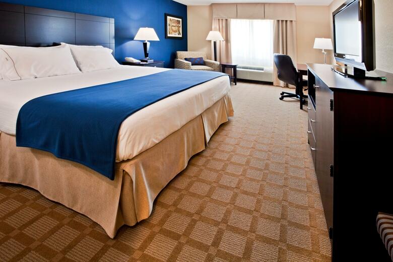 Holiday Inn Express Hotel & Suites Fort Pierce West