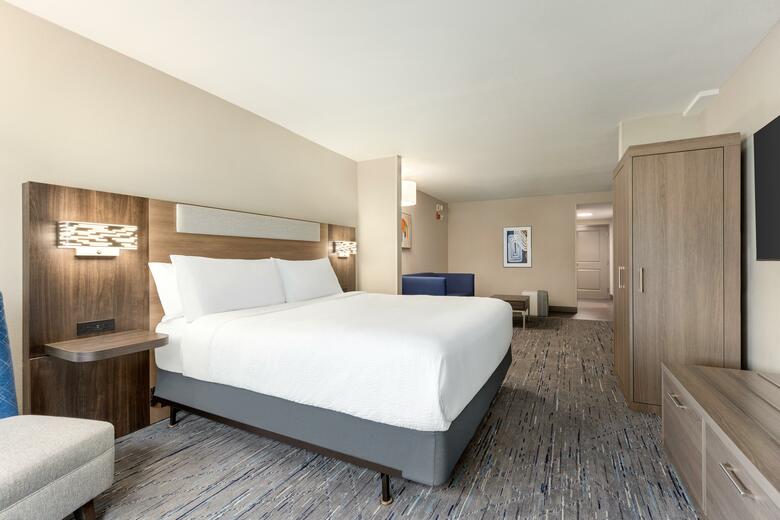 Holiday Inn Express Hotel & Suites Fort Pierce West