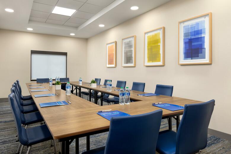 Holiday Inn Express Hotel & Suites Fort Pierce West