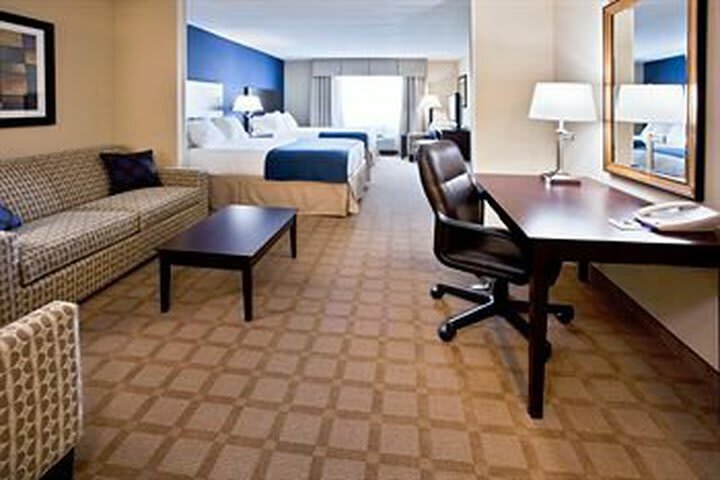 Holiday Inn Express Hotel & Suites Fort Pierce West