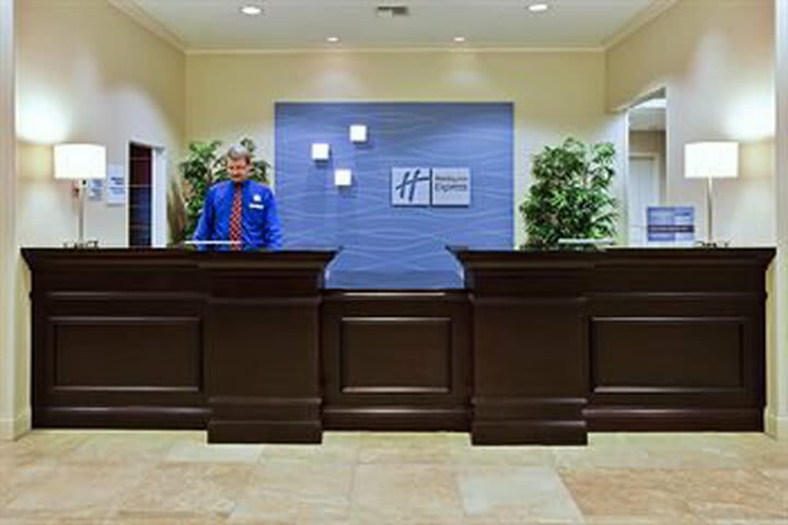 Holiday Inn Express Hotel & Suites Fort Pierce West