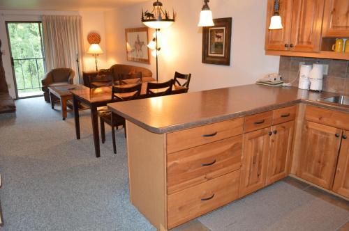 Aparthotel Beaver Village Condominiums By Destination West