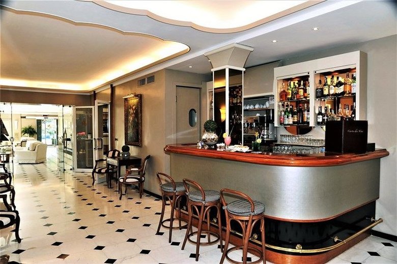 Hotel Metropole