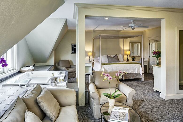 Posada Carter House Inns